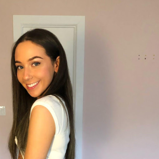 Rebecca Solomon Photo 27