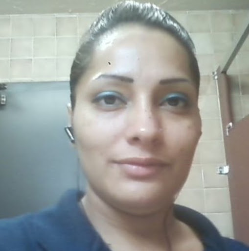 Gloria Carmona Photo 37