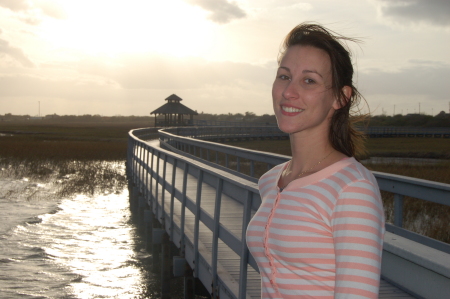 Elizabeth Miles Photo 12