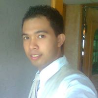 Michael Benitez Photo 27