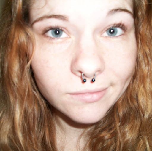 Rachel Everett Photo 12