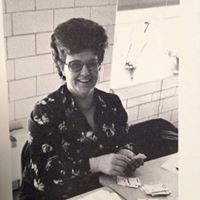 Julia Doss Photo 12
