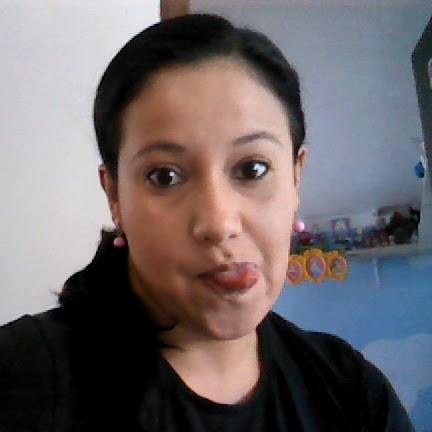Berenice Robles Photo 21