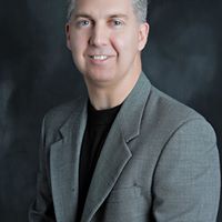 Vincent Howard Photo 23