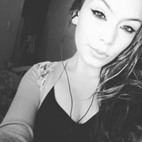 Alyssa Gray Photo 15