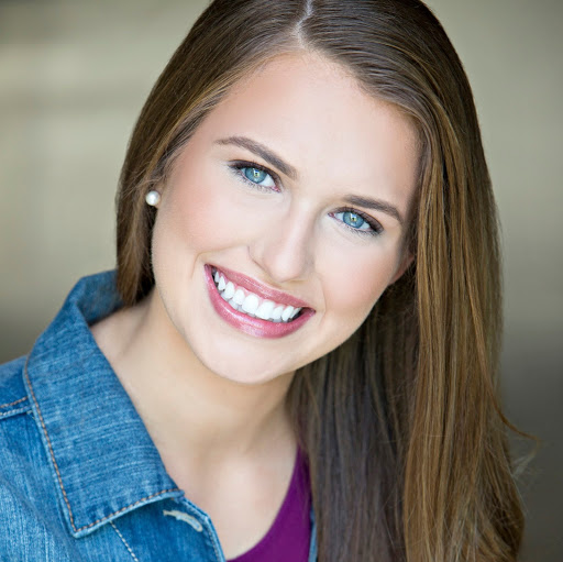 Sara Gray Photo 41