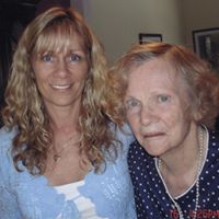 Cynthia Collins Photo 9