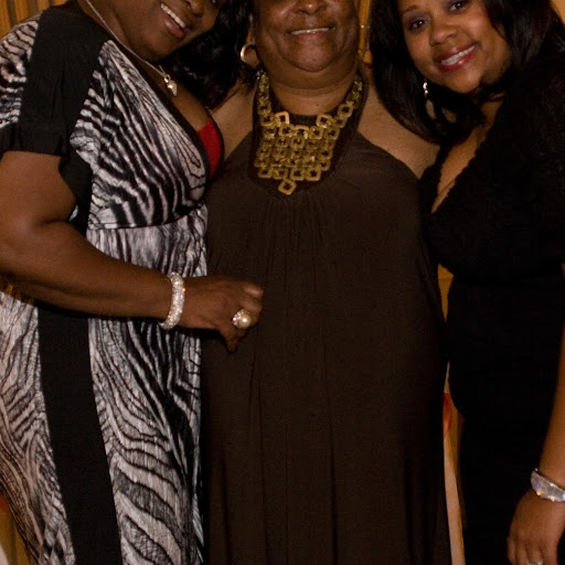 Linda Jefferson Photo 17