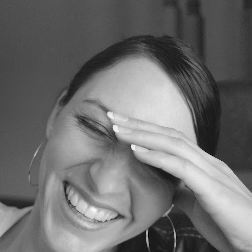 Allison Sharpe Photo 12
