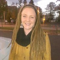 Amanda Rhodes Photo 16