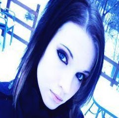 Raven Davis Photo 40