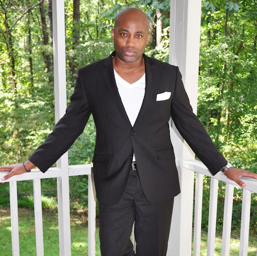 Jonathan Perkins Photo 39