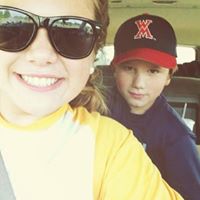Hallie Sims Photo 6