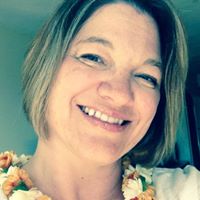 Suzanne Evans Photo 31