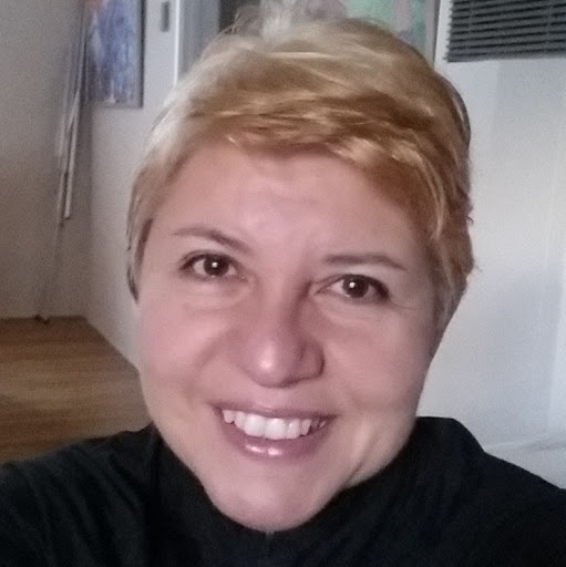 Carmen Gonzalez Photo 26