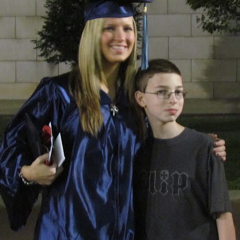 Julia Bowers Photo 18