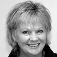 Linda Firth Photo 13