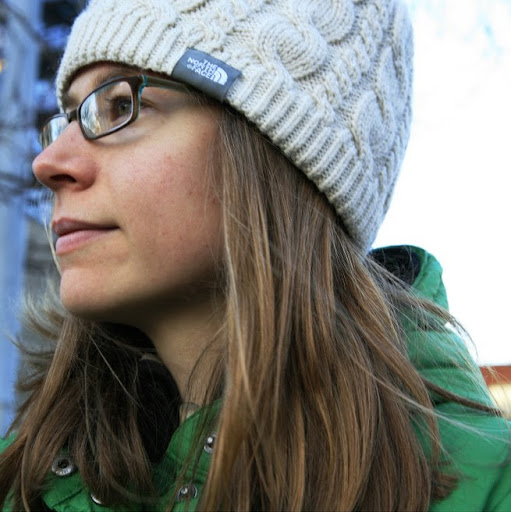 Sarah Lowry Photo 18