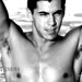 Luis Urbina Photo 23