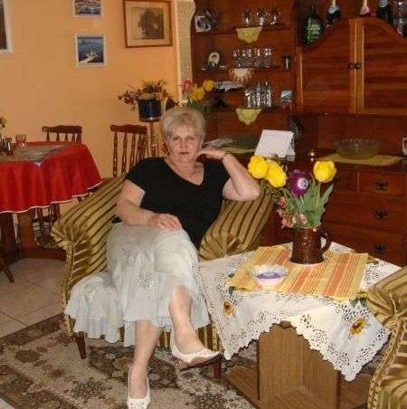 Donna Roland Photo 37
