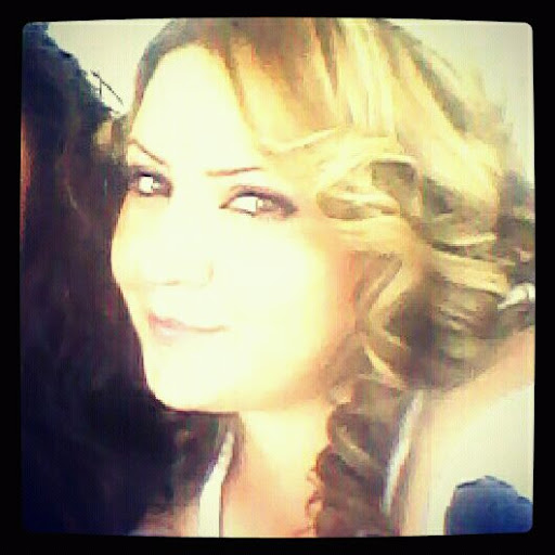 Stephanie Acosta Photo 17
