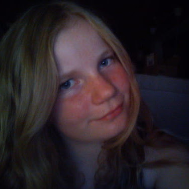 Laura Holm Photo 6