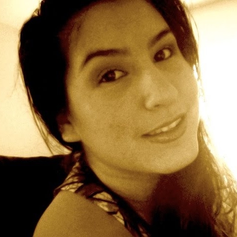 Janet Gomez Photo 23