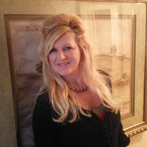 Leah Curtis Photo 8