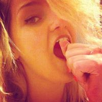 Marie Roberts Photo 19