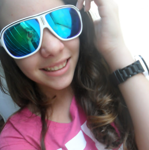 Stephany Duarte Photo 5