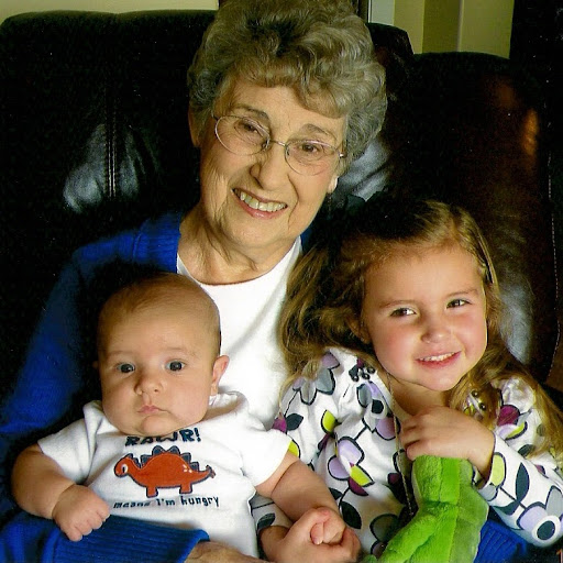 Faye Roberts Photo 16