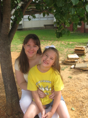 Jennifer Hughes Photo 44