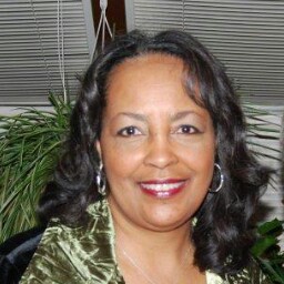Yvonne Clark Photo 19