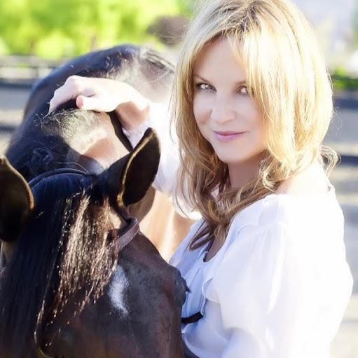Janice Connolly Photo 32