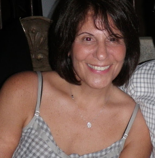 Julie Friedman Photo 35