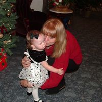 Linda Petersen Photo 33