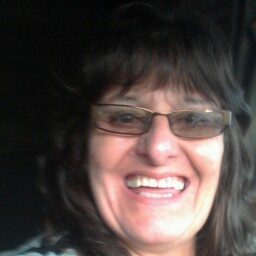 Cynthia Miles Photo 14