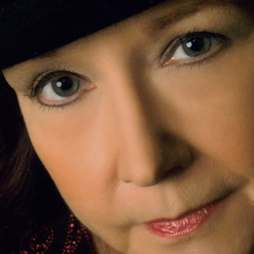 Joanie Higgins Photo 11