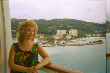 Stephanie Chandler Photo 24