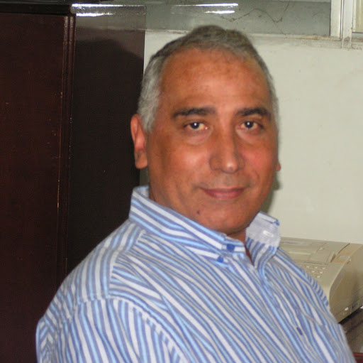 Manuel Lores Photo 2