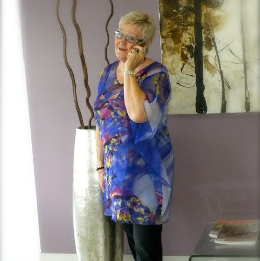 Dianne Wright Photo 11