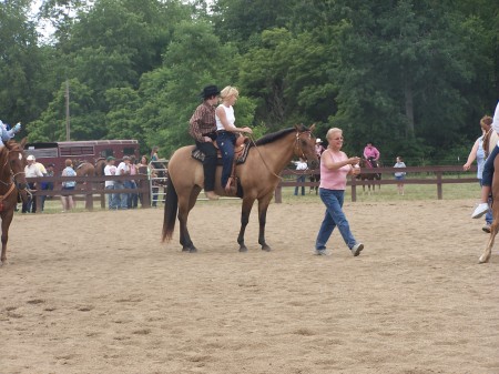 Carrie Hill Photo 8