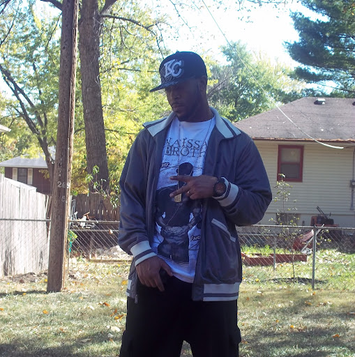Anthony Locke Photo 41