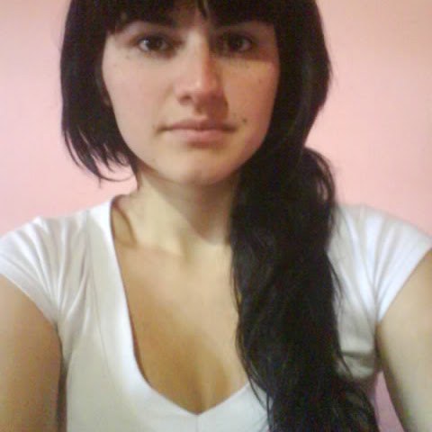 Leila Fernandez Photo 5