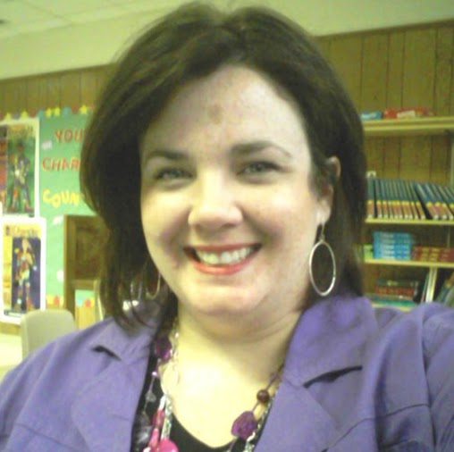 Stephanie Leach Photo 36