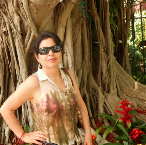 Yolanda Carmona Photo 10