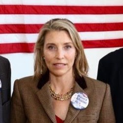Clarissa Moore Photo 19
