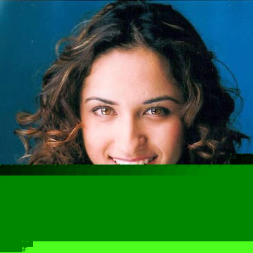 Caroline Fernandez Photo 37
