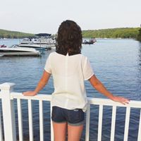 Laura Yost Photo 14