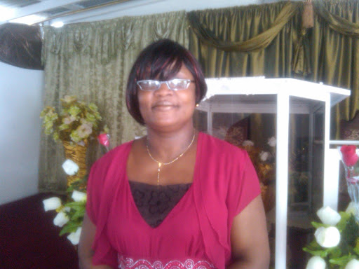 Debra Stuart Photo 13